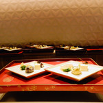 銀座 しのはら - 桃の節句の菱形の器　八寸