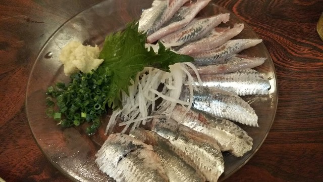 イワシの刺身と鹿沼こんにゃくを頂きます By 切り絵のえのちゃん いわしや 東武宇都宮 居酒屋 食べログ