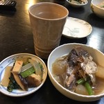 酒菜 廣 - お通し2品、芋お湯割り
