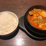 Seoul Kitchen - ライス＋牛モツスンドゥブ