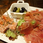 Bisutoro Izakaya Sore - 前菜