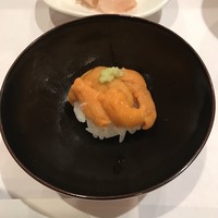 鮨 おさむ - 北海道のバフン雲丹！