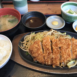 街かど屋 - 焼きそばとんかつ定食