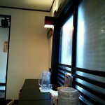 Oreno Ramen Kouta - 窓側のカウンター席