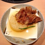 和牛A5雌牛と熟成牛舌 肉屋いちゆく - よく煮込まれた牛すじと大根の相性が抜群です(o^^o)