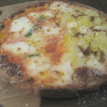 ドンブラボー - マルゲリータと熟成ジャガイモ？のハーフ＆ハーフ