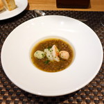 ARMONICO - サンデーランチ、レンズ豆のスープと車海老とスズキのポルペッティーニ