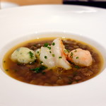 ARMONICO - サンデーランチ、レンズ豆のスープと車海老とスズキのポルペッティーニ