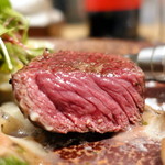 ARMONICO - サンデーランチ、北海道産蝦夷鹿モモ肉炭火焼