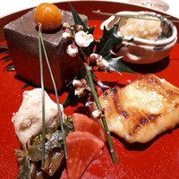 乃木坂 しん - 「五目おから」「からすみ団子」「マナガツオの味噌幽庵焼き」「なまこと蒸し鮑」