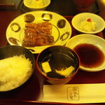 蒲焼定食　（松）　２２００円