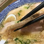 厳選煮干しらーめん 初代 にぼ助 - ﾛｰｽﾁｬｰｼｭｰ断面2.5～３ｍｍぐらい