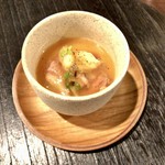 セルサルサーレ - 鴨のコンソメと葱のロワイヤル 山椒オイル