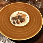 セルサルサーレ - ブッラータ・チーズと菊芋のポタージュ 黒トリュフ