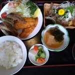 磯五郎 - お好み定食（イワシ刺身&アジフライ）
