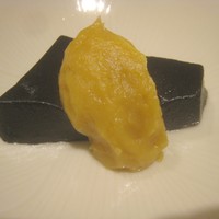 御料理 辻 - 先付（黒胡麻豆腐・柚子味噌）