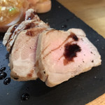 カフェ＆ビア　あるかアるか - 低温調理ローストポークのバルサミコソース