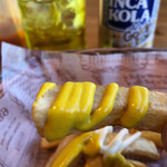 Deli's ケーキ＆コーヒー - マスタードたっぷりがぼくの好み