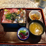 なみはな - ハーフ丼780円