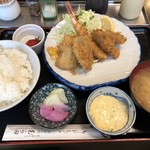 むら田 - ミックスフライ定食 770円