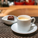 ARMONICO - コーヒー、カヌレ