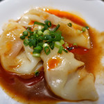 四川飯店 - ウマ辛茹でワンタン