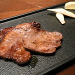 くずし肉割烹 雷 - 