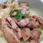 麺屋 さくら井 - 味のコメントは1年前と同じ。
                                ただ、チャーシュー減ったか？(笑)