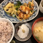 トモキッチン - 海老葱炒め