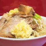 ラーメン二郎 - ラーメン小＋ニンニク