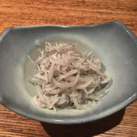 六献 品川店 - しらすおろし