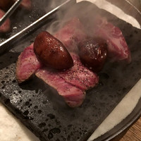 六献 品川店 - A5神戸牛の肩ロース100g2,980円