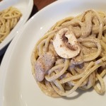 ファリナモーレ - ・クリームベース「マッシュルームいっぱいのクリームスパゲッティ」