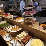 ファリナモーレ - 華やかなドルチェがいっぱい