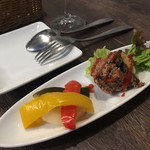 肉バル カンビーフ - お通し３００円も良心的