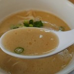 麺屋さ近 - スープ。リフト(^-^)/
            