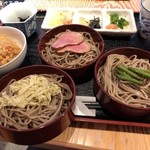 うどん やきとり とびた - 週替わり三色割子そばセット