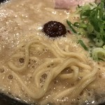 超豚骨 濃度8 - 麺はちょっと太め