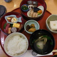 鉢の木 新館 - 入れ子膳