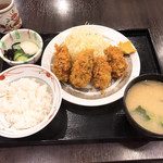 ときわ食堂 - 【2019年02月】カキフライ定食＠1,200円、提供時。