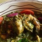 スプーンソング - 【SSオリジナル！牡蠣と海老のサグカレー 1,300円】牡蠣と海老がコンニチハ！