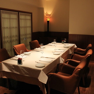 【個室テーブル席/6~10名】接待・会食・顔合わせなどに◎
