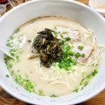 麺謹製3L's - とんこつらーめん（ちょっと辛いからしたかな投入）