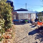 麺謹製3L's - 店舗敷地入口からの様子