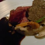 ラ・ベ - 和牛フィレ肉のロティ　温野菜と茸のリゾット　トリュフの香り　ペリグーソース