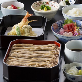 １ドリンク付き 汐留のホテル高層階楽しむ贅沢ランチ そば御膳 通常4400円 3000円 大志満 汐留店 汐留 懐石 会席料理 食べログ