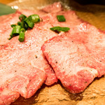 炭火焼肉　仁 - 