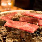 炭火焼肉　仁 - 