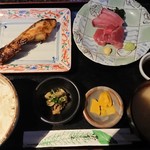 魚料理 渋三吉成 - 
