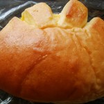 亀井堂 - クリームパン　税抜230円